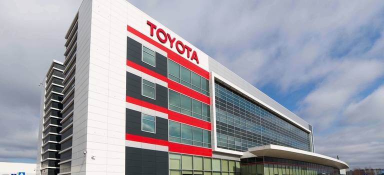 Тойота объявила лучших официальных дилеров по результатам 2021 года
