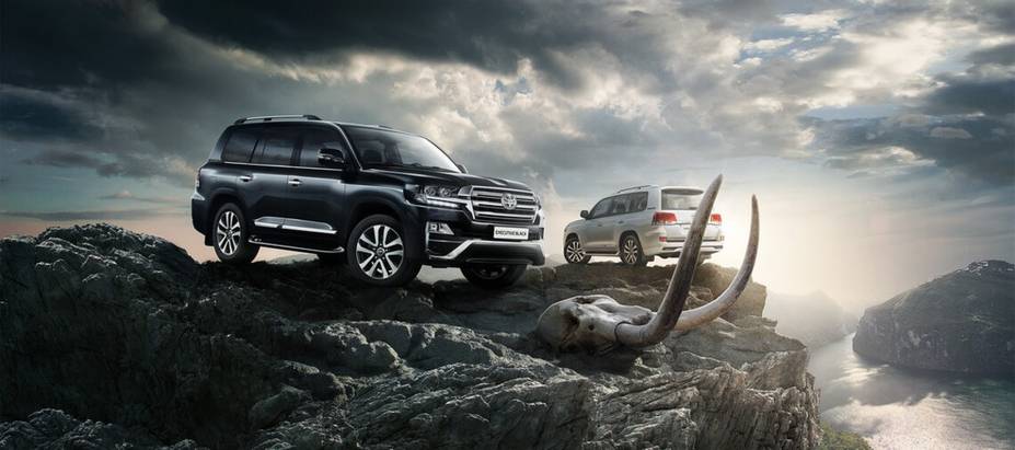 Toyota представляет эксклюзивную серию Land Cruiser 200 — Executive Black и Executive White Toyota представляет эксклюзивную серию Land Cruiser 200 — Executive Black и Executive White