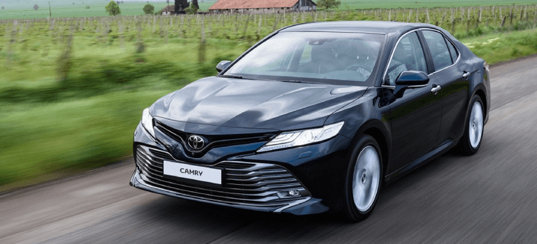 Тойота продала в России 400-тысячную Camry