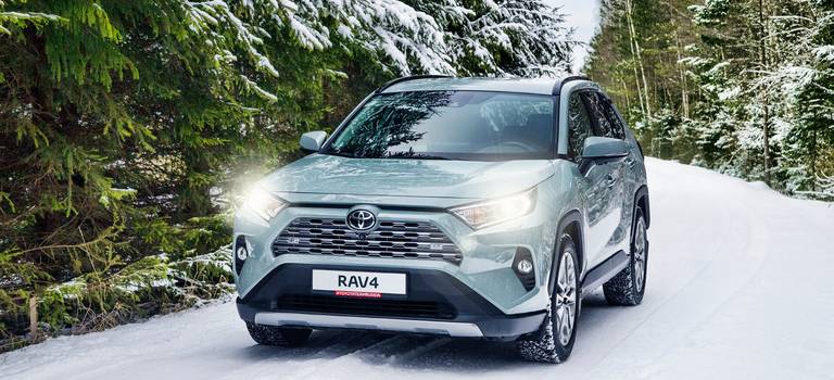 Старт чемпиона: новый Toyota RAV4 установил исторический рекорд продаж