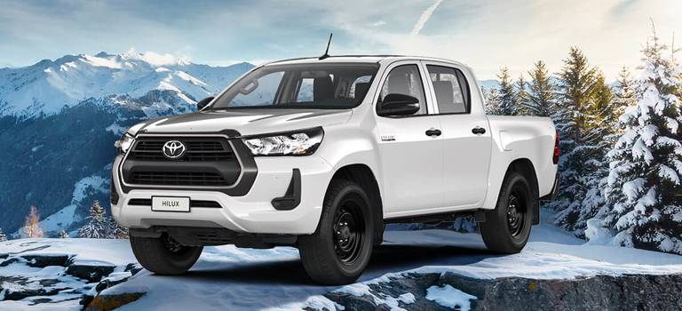Тойота запустила продажи Hilux c бензиновым двигателем 2,7 литра