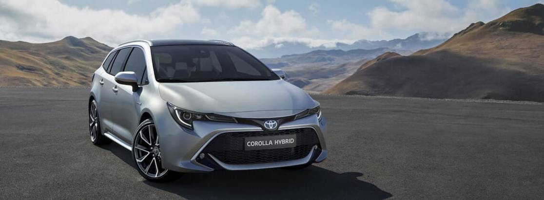 Toyota представила новую Короллу-универсал в Париже