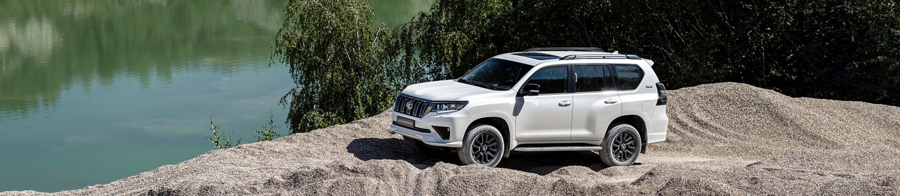 Новый автомобиль Toyota Land Cruiser Prado