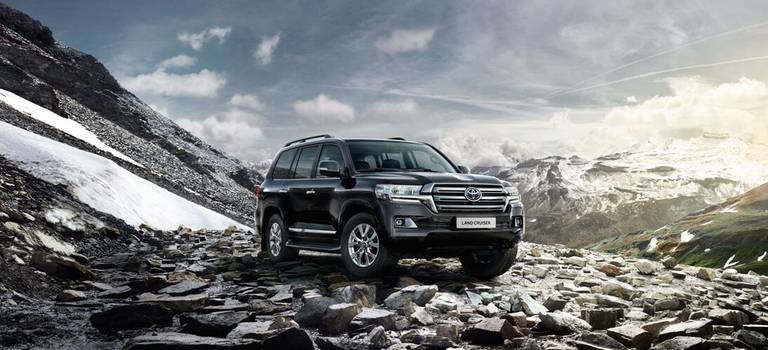 Для избранных: Toyota представила топ-версию Land Cruiser 200 Excalibur