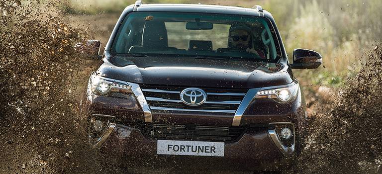 Новый рамный внедорожник Toyota Fortuner прибудет в Россию в октябре