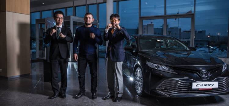 Toyota объявляет о партнерстве с Хабибом Нурмагомедовым