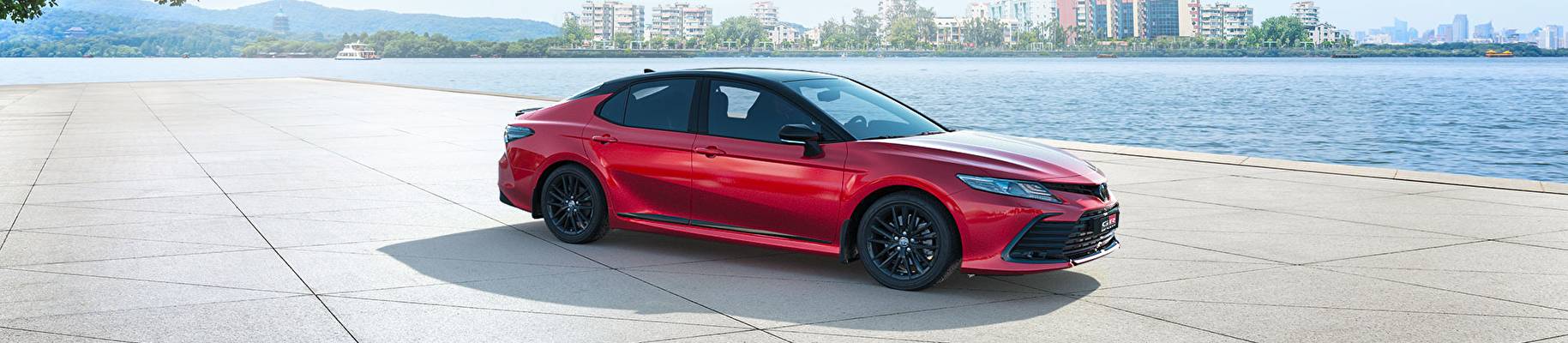 Новый автомобиль Toyota Camry