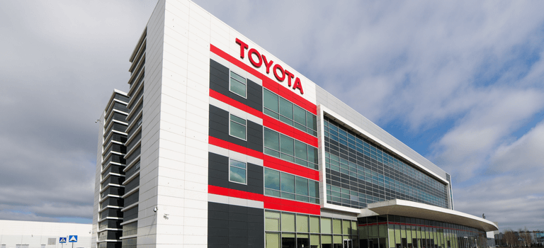 Компания Тойота объявляет о программе поддержки клиентов в условиях COVID-19