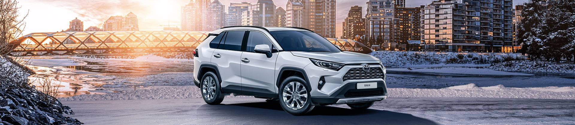 Новый автомобиль Toyota RAV4