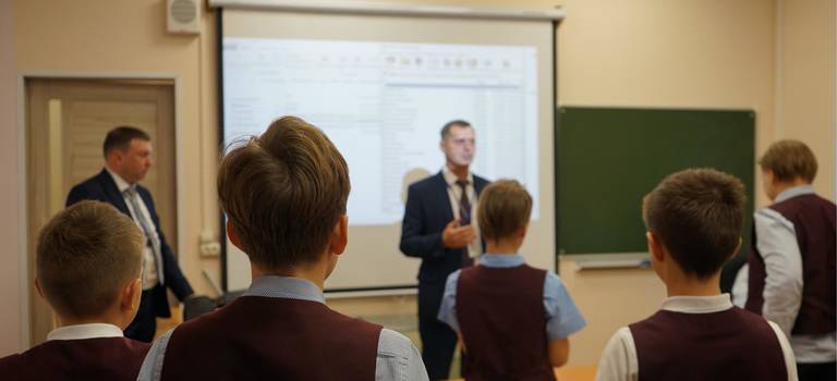 Уроки технологии от специалистов Тойота Центр Владивосток