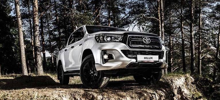 Toyota начинает продажи востребованной премиальной версии Hilux Exclusive Black