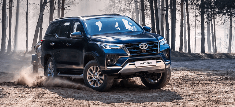 Toyota Hilux и Fortuner стали доступны в официальных дилерских центрах