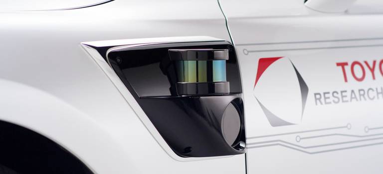 Беспилотный автомобиль от Toyota с новым поколением алгоритмов управления