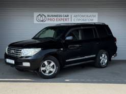 Toyota Land Cruiser 2011 г. (черный)
