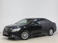 Toyota Camry 2014 г. (серый)