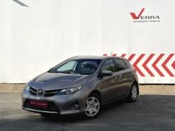 Toyota Auris 2013 г. (коричневый)