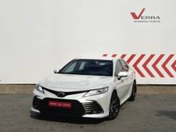 Toyota Camry 2021 г. (белый)