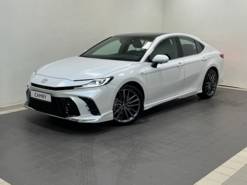 Toyota Camry 2024 г. (белый)