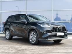 Toyota Highlander 2025 г. (черный)