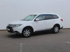 Mitsubishi Outlander 2017 г. (белый)