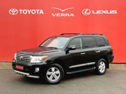 Toyota Land Cruiser 2013 г. (черный)