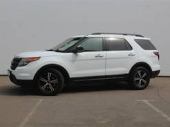 Ford Explorer 2013 г. (белый)
