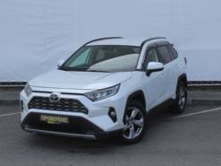 Toyota RAV4 2020 г. (белый)