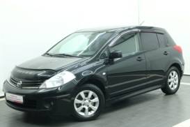Nissan Tiida 2011 г. (черный)