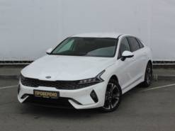 Kia K5 2021 г. (белый)