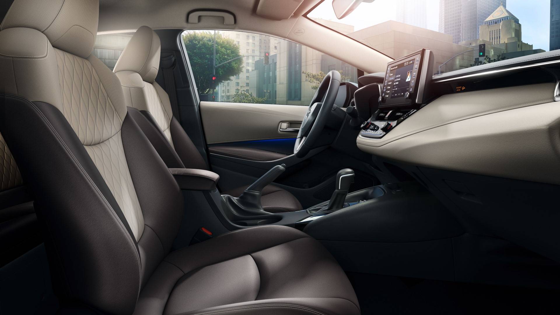 Обзор салона седана Toyota Corolla 2020